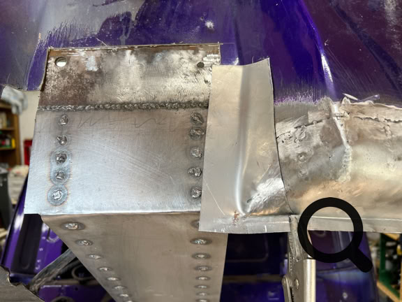Reparaturblech Punkt für Punkt einschweißen